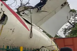 अहमदाबाद विमान दुर्घटना का जल्द खुलेगा राज? जांच टीम ने विमानन मंत्रालय को सौंपी प्राइमरी रिपोर्ट