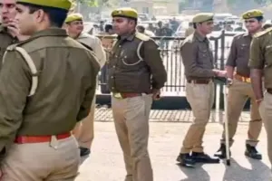 Hapur News: रिश्वतखोरी के आरोप में निलंबित लेखपाल ने तहसील परिसर में जहरीला पदार्थ, CM योगी ने दिया जांच का आदेश, जानें पूरा मामला 