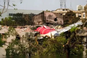 एएआईबी रिपोर्ट: टेकऑफ के तुरंत बाद फ्यूल स्विच हुए बंद... जानिए क्या होते हैं ‘ईंधन स्विच’ और कैसे करते हैं काम