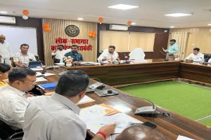 बाराबंकी: विद्यालय निर्माण में देरी पर यूपी प्रोजेक्ट कॉर्पोरेशन के इंजीनियर को नोटिस