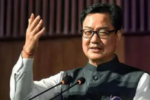 हम धर्मनिरपेक्ष, कांग्रेस सबसे बड़ी सांप्रदायिक पार्टी, बोले रिजिजू- भारत में मुसलमान उतना ही सुरक्षित हैं जितने हिंदू