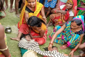 बाराबंकी: नाले में डूबकर सगी बहनों की मौत, एक को बचाने में दूसरी भी डूबी, परिवार में मचा कोहराम