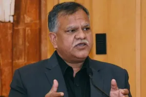 UP मुख्य सचिव मनोज कुमार सिंह को सेवा विस्तार पर संशय, केंद्र से नहीं मिली हरी झंडी, जानिए कब होंगे सेवानिवृत्त 