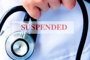 मेरठ मेडिकल कॉलेज में इलाज के अभाव में घायल युवक की मौत, दो डॉक्टर निलंबित