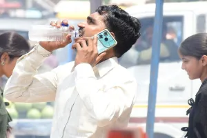 बाराबंकी: थमी बारिश तो उमस से बिलबिलाए लोग, बेतहाशा उमस ने सबको किया बेहाल 