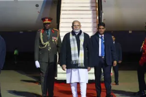 अपनी पहली यात्रा पर विंडहोक पहुंचे PM मोदी, नामीबिया की संसद को संबोधित करेंगे प्रधानमंत्री