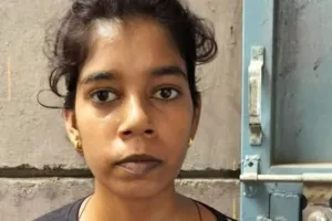  मर्दानी बनी रितिका, आधा किमी दौड़ाकर लुटेरे को दबोचा, छात्रा का फ़ोन छीनकर भागा था लुटेरा