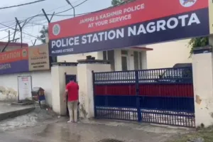 जम्मू में ‘ओवर ग्राउंड वर्कर’ गिरफ्तार, तीन पिस्तौल बरामद 