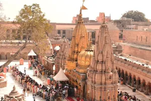 Sawan 2025: भोले की भक्ती में डूबा प्रदेश, हर हर महादेव से गूंजे शिवालय, देखें Photos