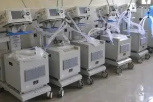 Lucknow News: अस्पतालों में धूल फांक रहे वेंटिलेटर, मरीजों की उखड़ रही सांसे, जानें क्या बोले जिम्मेदार