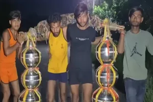 Sawan 2025: बाबा भोले का जलाभिषेक करने निलने साजिद और सन्नी, दो दोस्तों संग निकाल रहे कांवड़ यात्रा