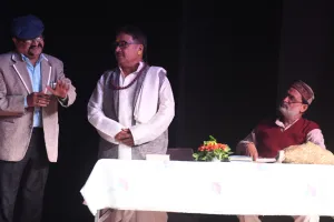 अब बस भी करो यार में दिखा स्कूलों का भ्रष्टाचार... सरकारी विद्यालयों में व्याप्त भ्रष्टाचार पर तीखा व्यंग्य 