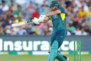 T20I क्रिकेट में इस बल्लेबाज का तूफानी प्रदर्शन, सिर्फ 37 गेंदों में जड़ा 102 रनों का शतक, 17 चौके-छक्कों से मचाया कोहराम