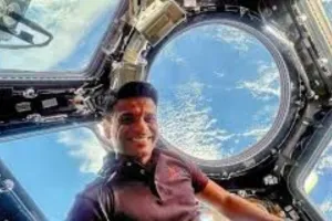 अंतरिक्ष से शुभांशु शुक्ला की वापसी का इंतजार कर रहा पूरा देश, पृथ्वी पर 15 जुलाई को लौटने के बाद भी घर नहीं जाएंगे कमांडर, जानिए वजह 