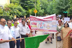 यूपी में दस्तक और डायरिया रोको अभियान की शुरुआत: उपमुख्यमंत्री ने दिखाई झंडी, निकाली गयी जागरूकता रैली