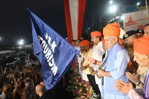 अमरनाथ यात्रा का पहला जत्था हुआ रवाना: LG मनोज सिन्हा ने दिखाई हरी झंडी, यात्रा मार्ग पर कड़ी सुरक्षा  