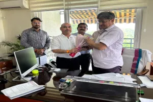 आयुक्त से मिला गन्ना पर्यवेक्षक संघ, समस्याओं के निस्तारण और द्विवार्षिक अधिवेशन पर हुई चर्चा