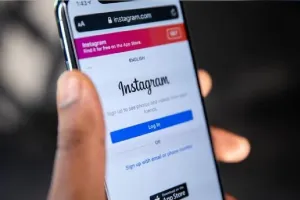 Bareilly: इंस्टा पर दोस्ती के बाद प्यार...प्रेमी ने भगाकर बनाया बंधक, आंवला पुलिस ने कराया मुक्त