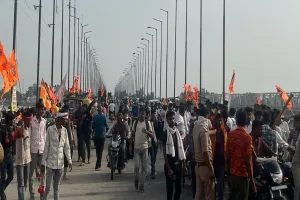 बदायूं: बरेली-मथुरा राजमार्ग पर गूंजे हर-हर महादेव का जयकारा