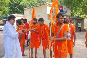 प्रयागराज में जुमे की नमाज के दौरान कांवड़ियों और नमाजियों के बीच मारपीट