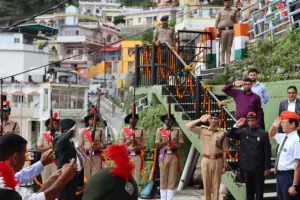 कारगिल विजय दिवस: पौड़ी पुलिस की वीर शहीदों को श्रद्धांजलि, रखा 2 मिनट का मौन   