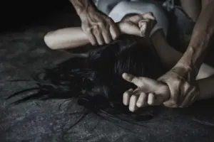 ललितपुर में किशोरी से कार में दो युवकों ने गैंगरेप, केस दर्ज कर जांच में जुटी पुलिस 