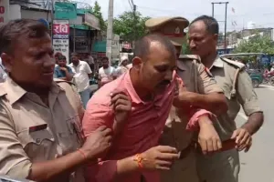 प्रतापगढ़: कोतवाली के पास रजिस्ट्री ऑफिस के बाहर दो सगे भाइयों को दंबगों ने दिनदहाड़े मारी गोली, मची भगदड़