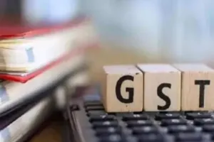 मुरादाबाद: राज्य कर चोरी कर रही फर्मों पर जीएसटी टीम की छापेमारी, एक फर्म सील