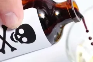 Barabanki News: तहसीलदार के आदेश से आहत किसान ने पिया जहरीला पदार्थ, तहसील प्रशासन में मचा हड़कंप