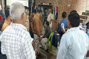 संभल: 6 अवैध जींस फैक्ट्रियों पर कार्रवाई, बिजली कनेक्शन काटे