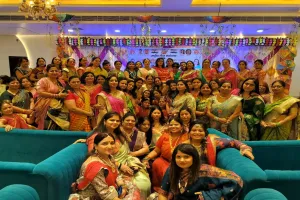 रामपुर: सावन में तीज की धूम, सांस्कृतिक वेशभूषा में महिलाओं ने मनाई तीज