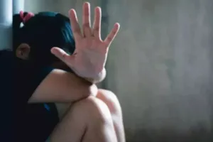 बदायूं: तामिलनाडु से बरामद किशोरी के साथ थाने में किया रेप...दरोगा पर गंभीर आरोप की जांच शुरू