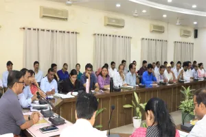 Bareilly: आरओ-एआरओ परीक्षा... फोटो स्टेट की दुकानें बंद कराएं, जमा नहीं हो भीड़ 