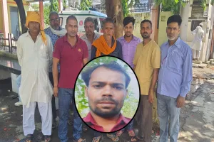 रामपुर: जामुन के पेड़ से गिरकर युवक की इलाज के दौरान मौत