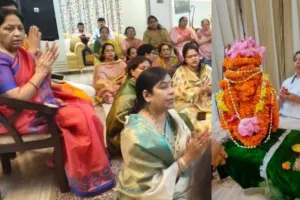  Video : सावन में शिवमय हुई नाथनगरी, आर्ट ऑफ लिविंग ने रुद्र पूजा का किया आयोजन