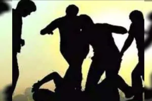 बागपत में पटाखे चलाने को लेकर दो समुदायों में संघर्ष, छह घायल 