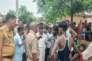 लखीमपुर खीरी: दबंगों की पिटाई के बाद बुजुर्ग की मौत...बेटे को भी बुरी तरह पीटा