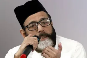 Bareilly: मौलाना तौकीर ने फिर उगला जहर...क्यों दे रहे हैं सड़क पर उतरने की चेतावनी