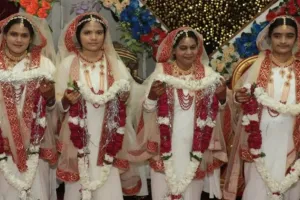 झांसी में चर्चा बना 4 युवतियों का अनोखा विवाह, 50 हजार युवतियां पहले भी कर चुकी हैं इस तरह की शादी