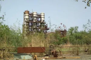 Bareilly: रबर फैक्ट्री मामला...अब जमीन वापस लेने को वाद दर्ज कराने की शासन से मांगी अनुमति