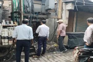 Bareilly: मोहर्रम के जुलूस की वजह से आधे शहर में देर रात तक बिजली बंद