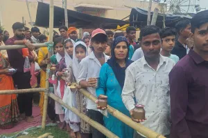 रामपुर: सावन का तीसरा सोमवार...जयकारों से गूंजे शिवालय, शिवभक्तों ने किया जलाभिषेक