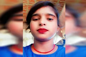 लखीमपुर खीरी: प्रेमी ने खा लिया था जहर...प्रेमिका ने फांसी लगाकर दे दी जान