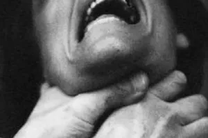 शाहजाहंपुर: घर में घुसे चोरों ने बुजुर्ग को गला घोंटकर उतारा मौत के घाट