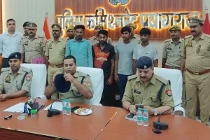 चोरों का सूरज, जो चुराता था रोशनी : सोलर पैनल चुराने वाले गिरोह का खुलासा, जो अंधेरे में बेचते थे उजाले का सामान!