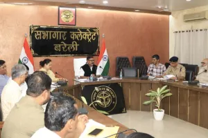 बरेली : किला नदी संरक्षित करने की कवायद, आसपास के भवनों के मालिकों को जारी करें नोटिस