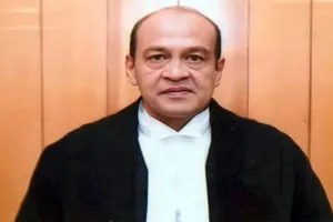 जस्टिस यशवंत वर्मा के खिलाफ लोकसभा में महाभियोग प्रस्ताव मंजूर, ओम बिरला ने गठित की तीन सदस्यीय जांच समिति 