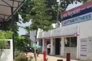 गोरखपुर: विवाद के बाद पति ने की पत्नी निर्मम की हत्या, पुलिस ने किया  गिरफ्तार