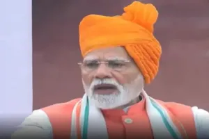 Independence Day: लाल किले की प्राचीर से पहली बार PM मोदी ने की RSS की सराहना, कहा- संघ पर गर्व करता है देश 