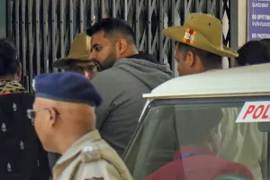 Prajwal Revanna: पूर्व प्रधानमंत्री के पोते प्रज्वल रेवन्ना को बलात्कार के मामले में उम्रकैद की सजा, पांच लाख का जुर्माना